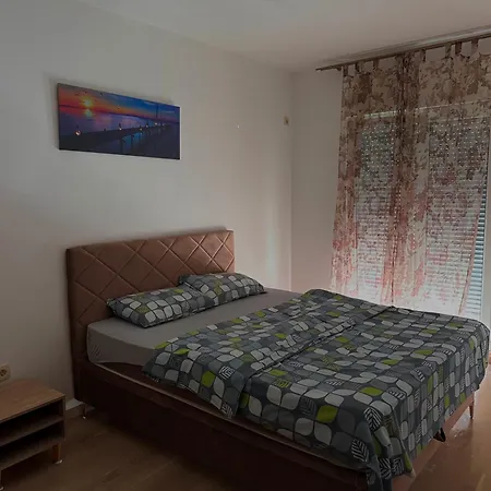 City Apartman Apartament *